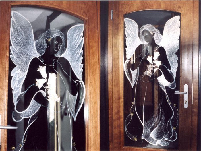 Paintings on the wall, glass,facade - Painting on glass: Angel 2