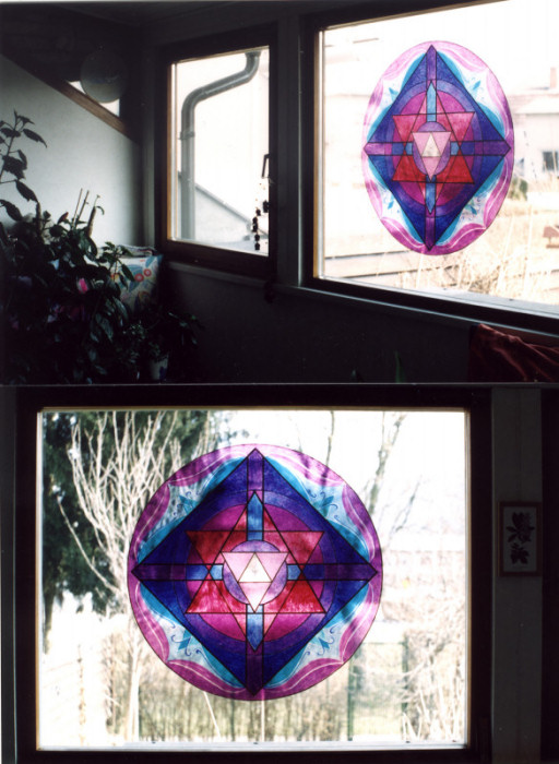 Paintings on the wall, glass,facade - Painting on glass: Mandala